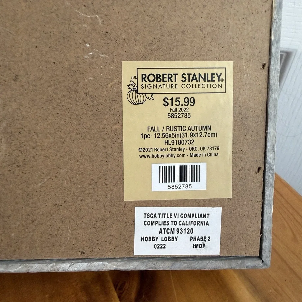Robert Stanley Signature Collection Gather Free Standing Mountable Farmhouse